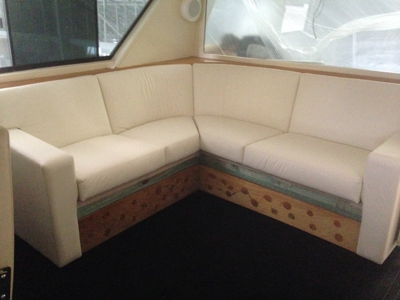 LEATHER LOUNGES (24)