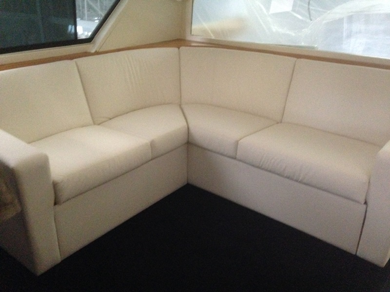 LEATHER LOUNGES (25)