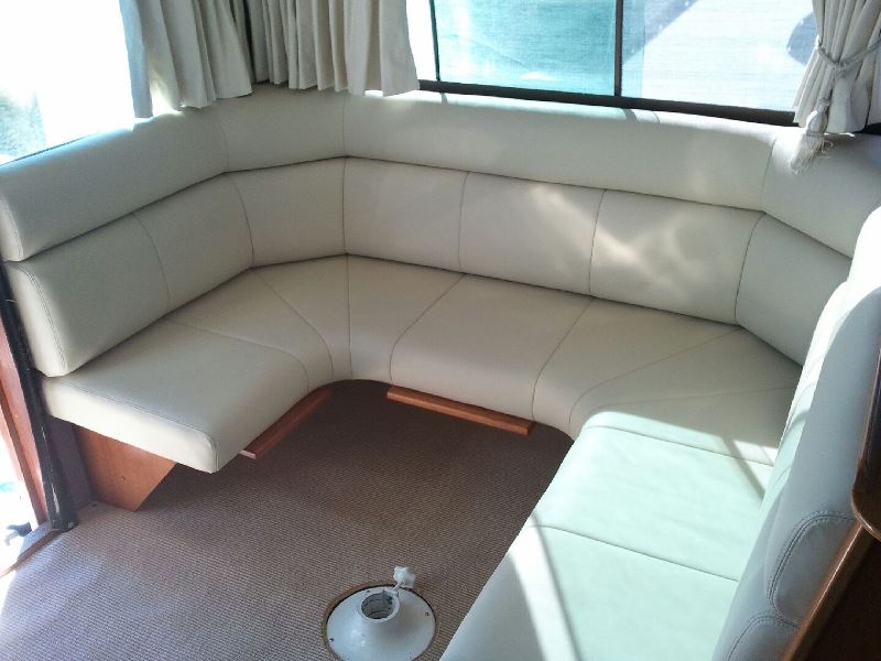 LEATHER LOUNGES (7)